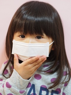 ブタクサアレルギーを子供が発症？症状と対策と予防方法
